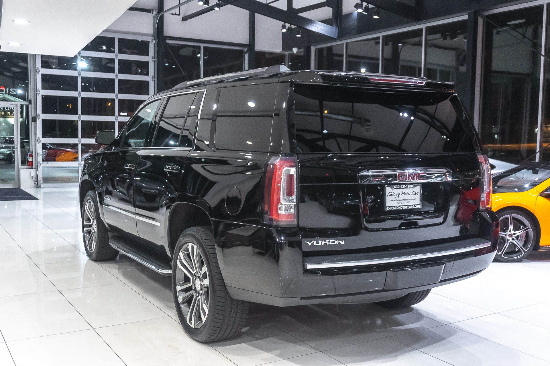 Used-2017-GMC-Yukon-SLT