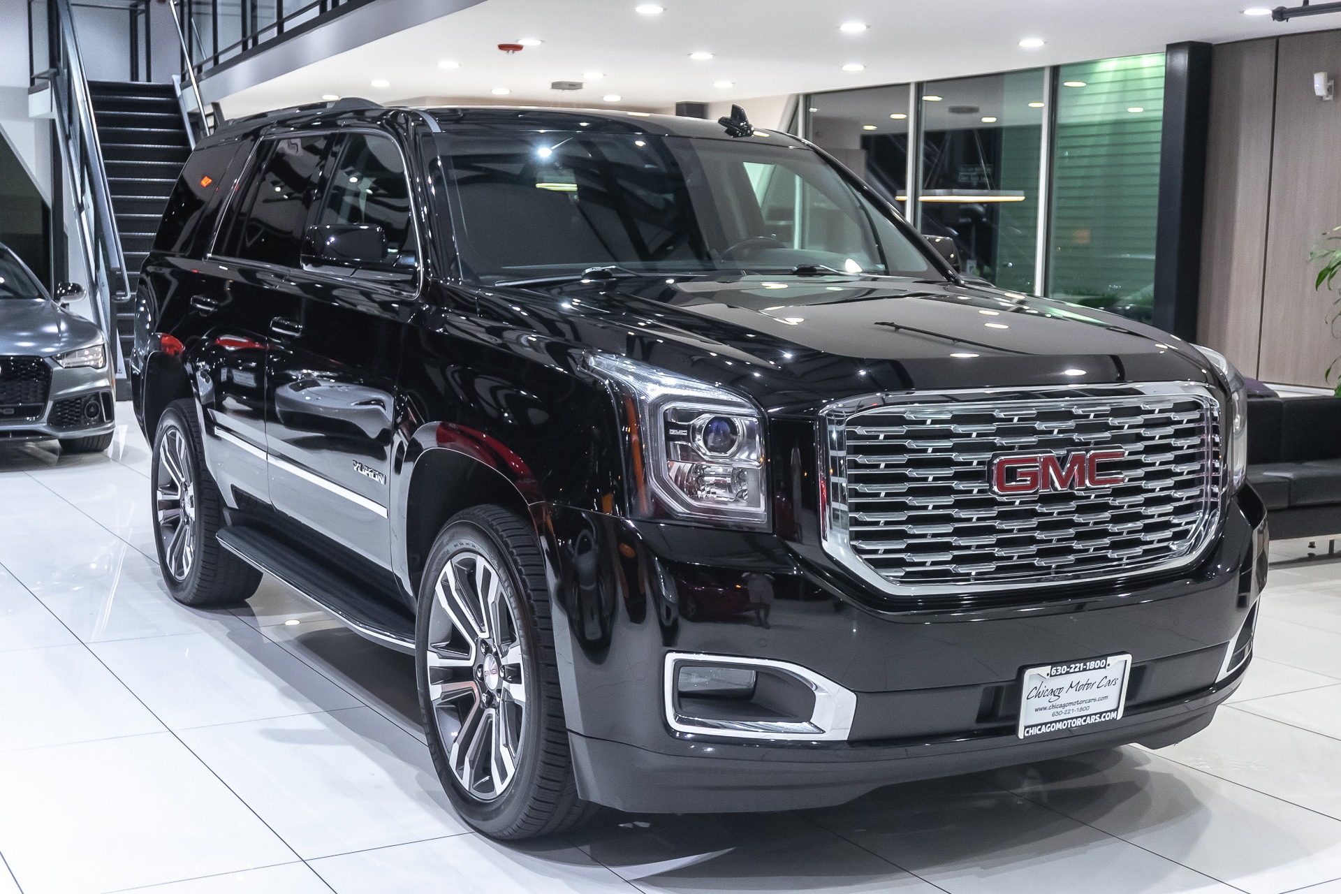 Used-2017-GMC-Yukon-SLT