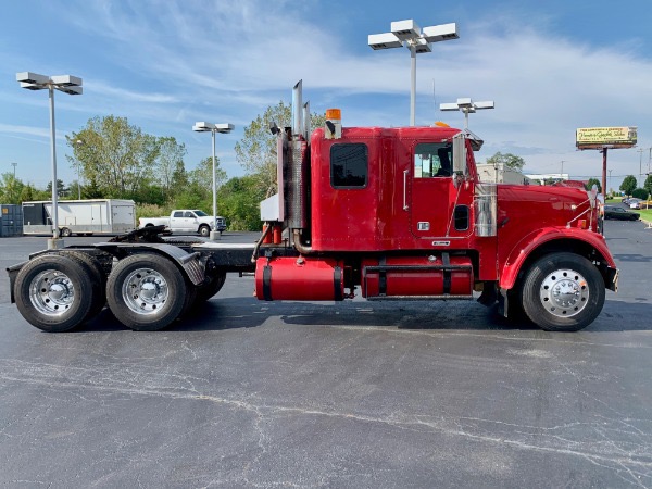 Used 2001 FREIGHTLINER FLD120 for sale Sold at Chicago Motor Cars in West Chicago IL 60185 2