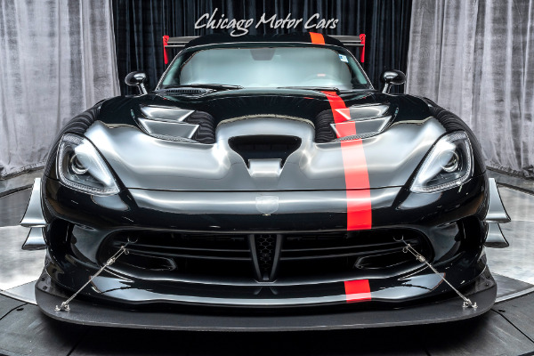 Used-2016-Dodge-Viper-Viper-ACR-Coupe-EXTREME-AERO-PACKAGE