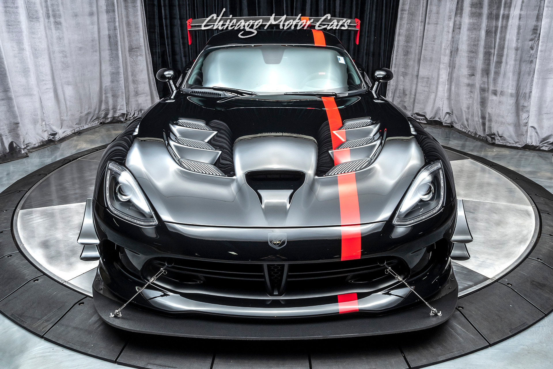 Used-2016-Dodge-Viper-Viper-ACR-Coupe-EXTREME-AERO-PACKAGE