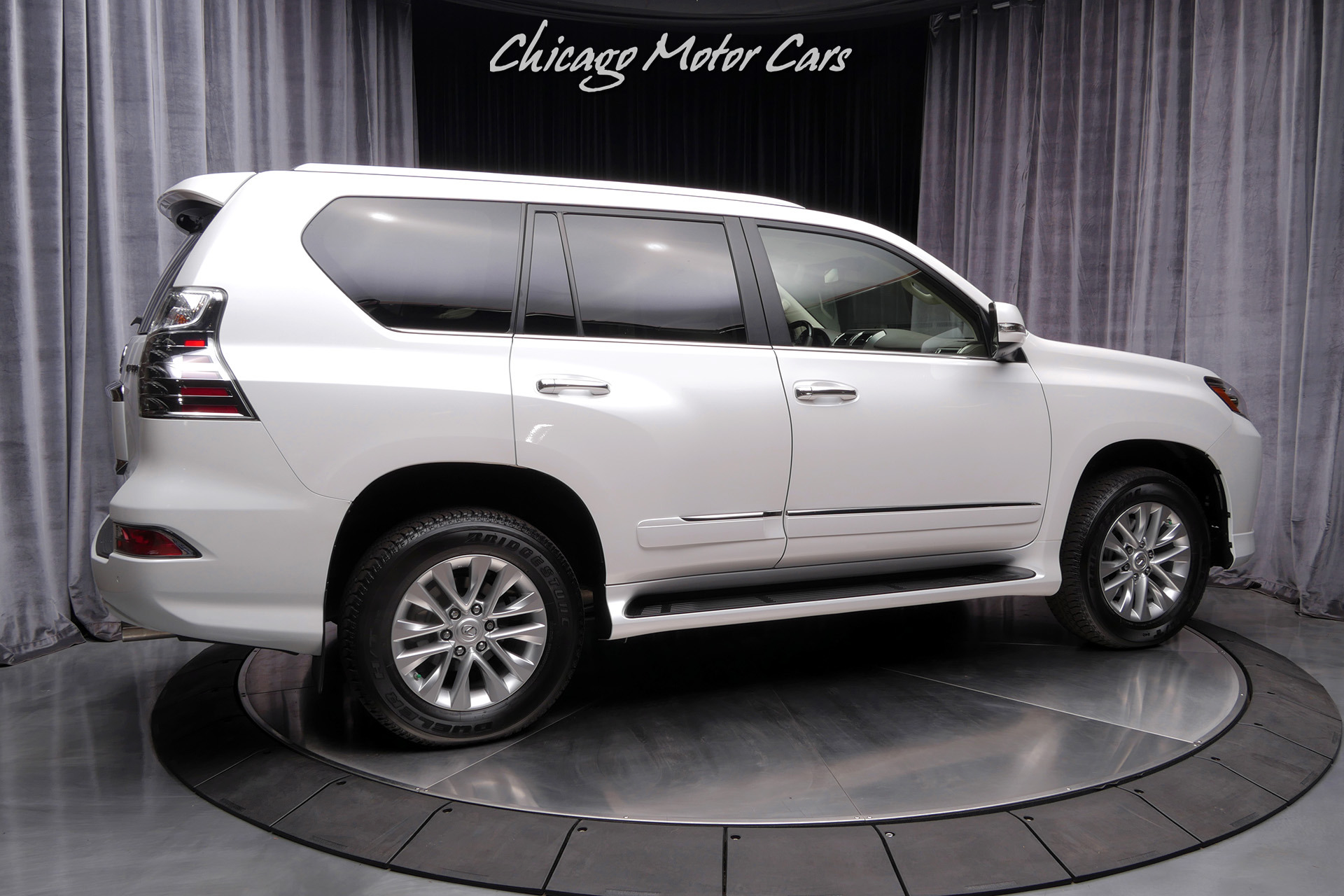 Used-2019-Lexus-GX-460-SUV-PREMIUM-PACKAGE-ONLY-5K-MILES