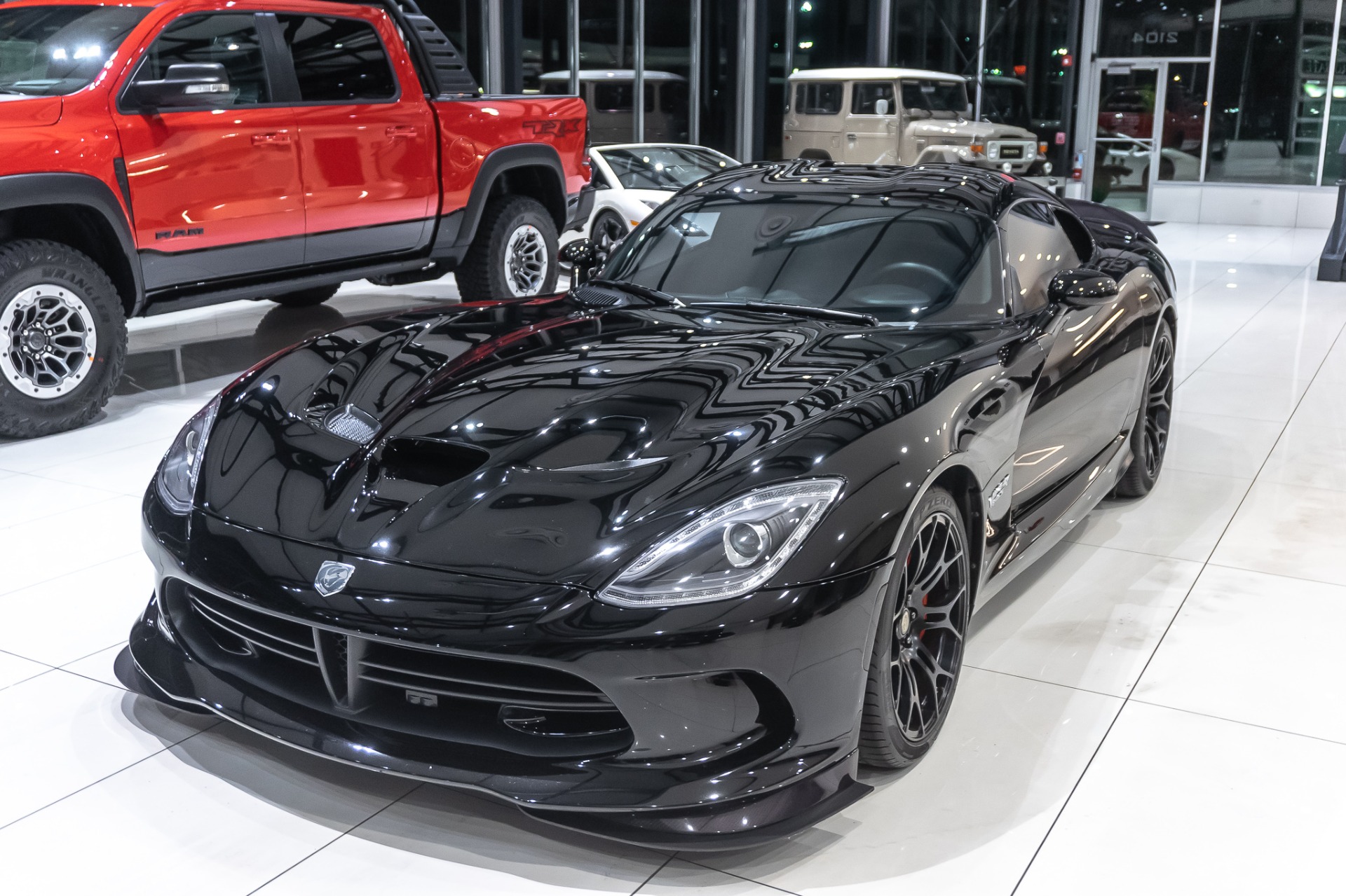 Used-2014-Dodge-SRT-Viper-GTS-Coupe-ADVANCED-CARBON-FIBER-AERO-PACKAGE