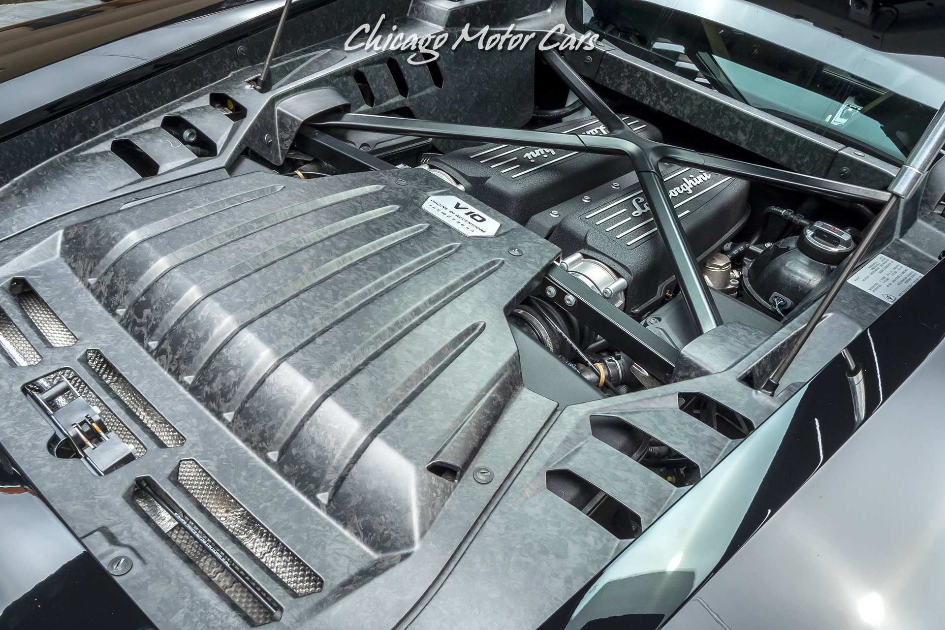Used-2015-Lamborghini-Huracan-LP610-4-Original-MSRP-275K-LOADED-FORGED-CARBON