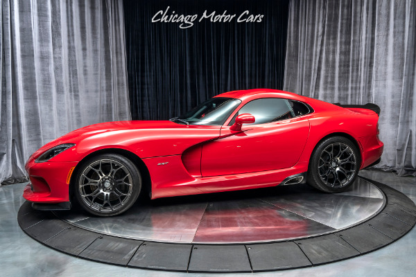 Used 2014 Dodge SRT Viper Coupe AMAZING SPEC! ADVANCED AERODYNAMICS PACKAGE! for sale Sold at Chicago Motor Cars in West Chicago IL 60185 1