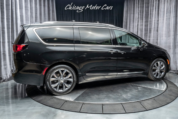 Used 2017 Chrysler Pacifica Limited Mini-Van MSRP $44K+ ONE OWNER! LOW MILES! for sale Sold at Chicago Motor Cars in West Chicago IL 60185 5