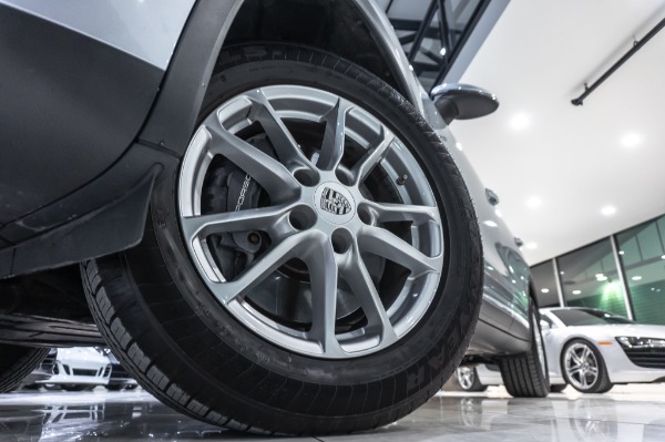 Used 2016 Porsche Cayenne SUV PORSCHE ACTIVE SUSPENSION MANAGEMENT! HEATED SEATS! for sale Sold at Chicago Motor Cars in West Chicago IL 60185 6