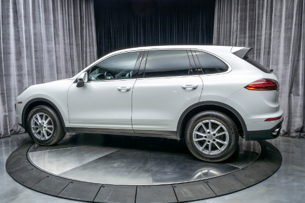Used 2016 Porsche Cayenne SUV PORSCHE ACTIVE SUSPENSION MANAGEMENT! for sale Sold at Chicago Motor Cars in West Chicago IL 60185 3
