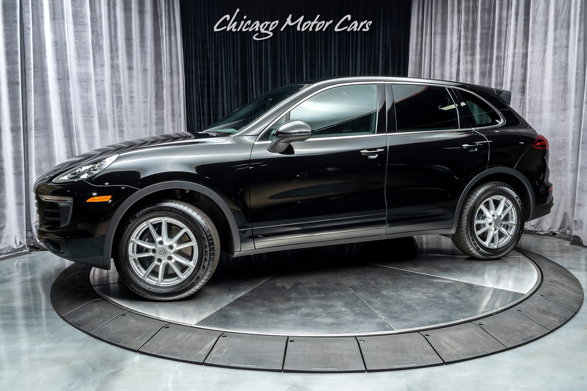 Used-2016-Porsche-Cayenne-EXCELLENT-CONDITION-THROUGHOUT