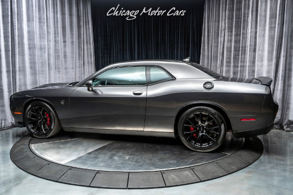 Used 2016 Dodge Challenger SRT Hellcat Coupe 8-SPEED AUTO! 707 HP! for sale Sold at Chicago Motor Cars in West Chicago IL 60185 3