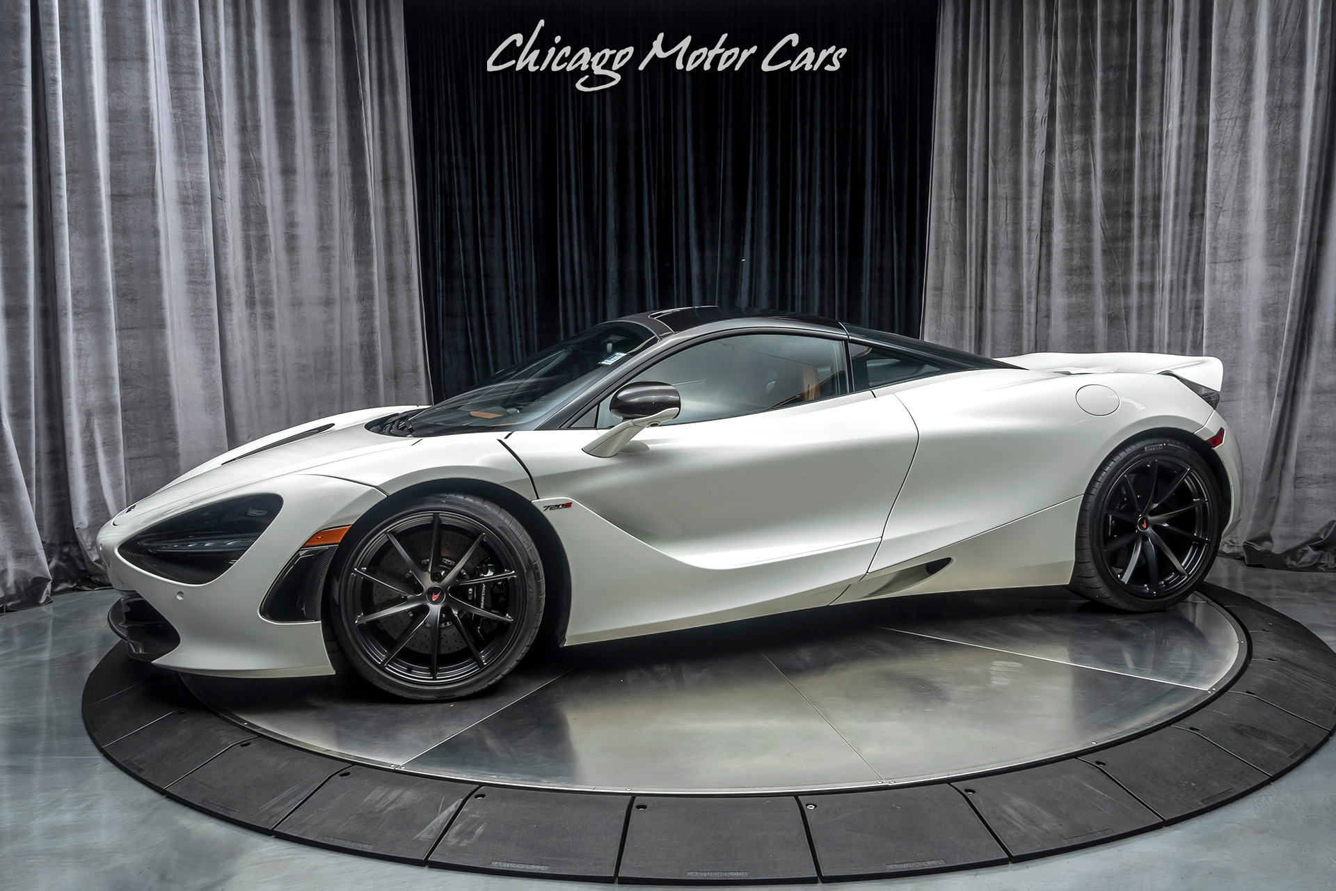 Used-2018-McLaren-720S-Luxury-Coupe-MSRP-391k-Carbon-Fiber