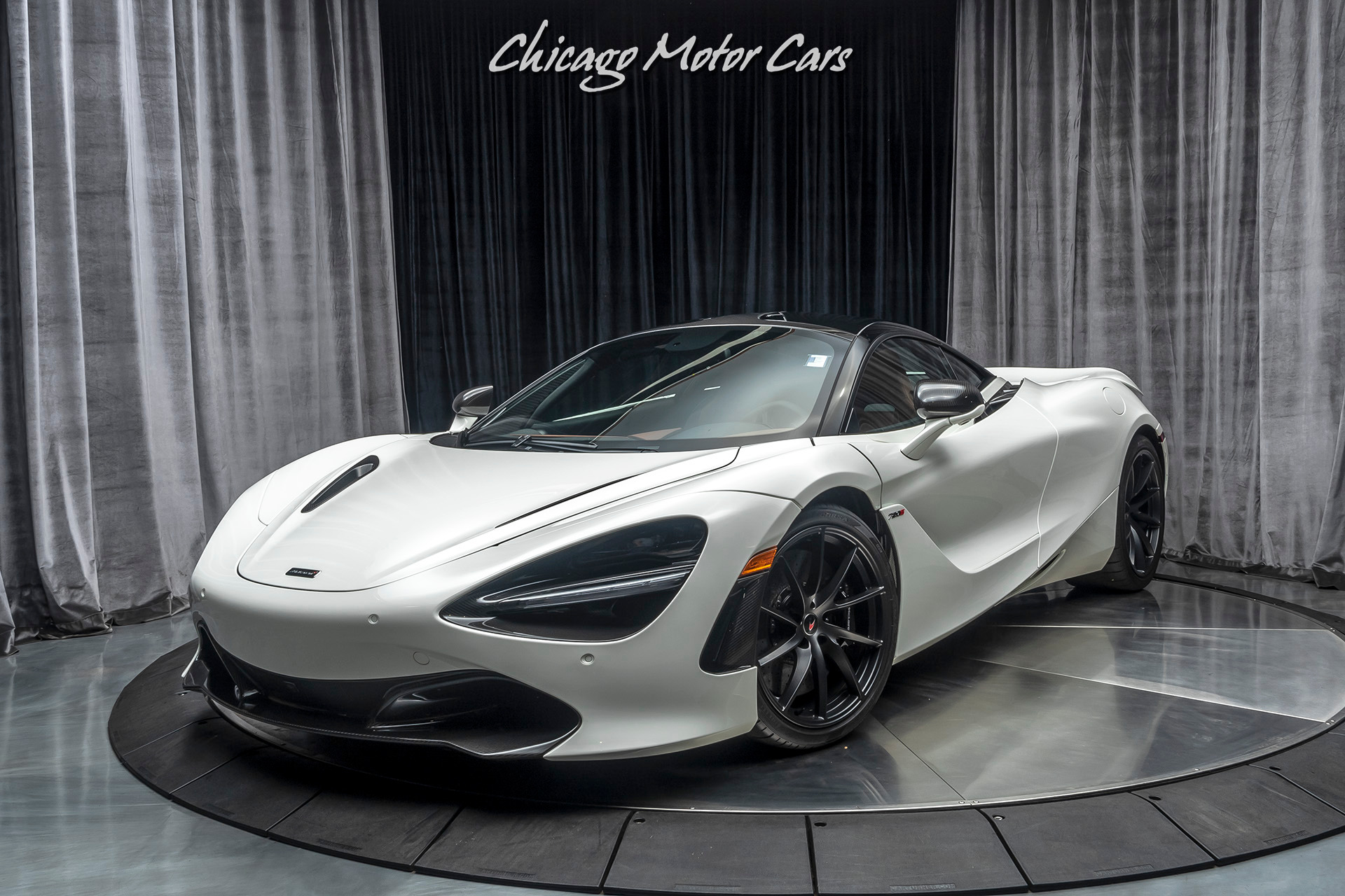 Used-2018-McLaren-720S-Luxury-Coupe-MSRP-391k-Carbon-Fiber