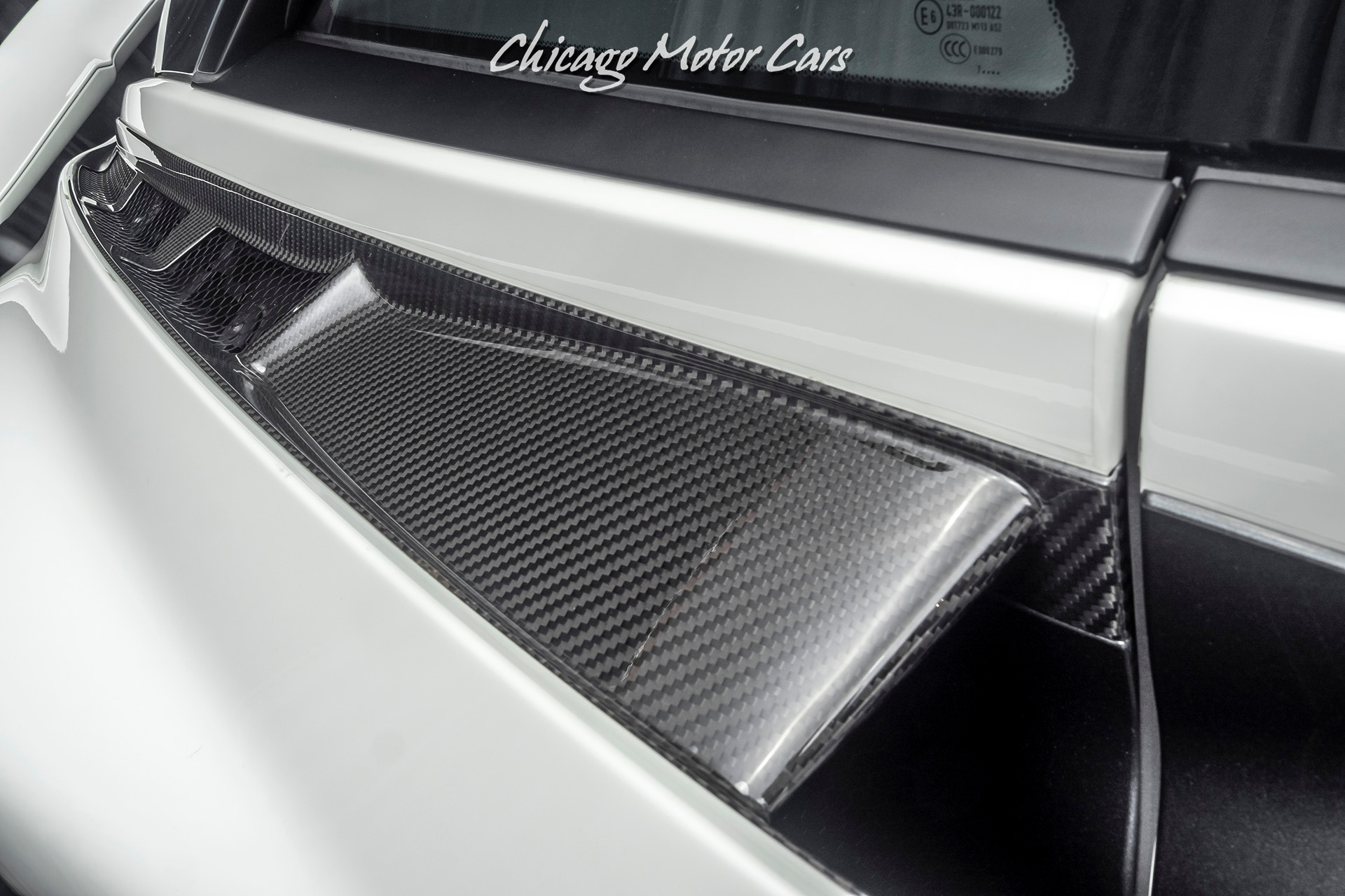 Used-2018-McLaren-720S-Luxury-Coupe-MSRP-391k-Carbon-Fiber