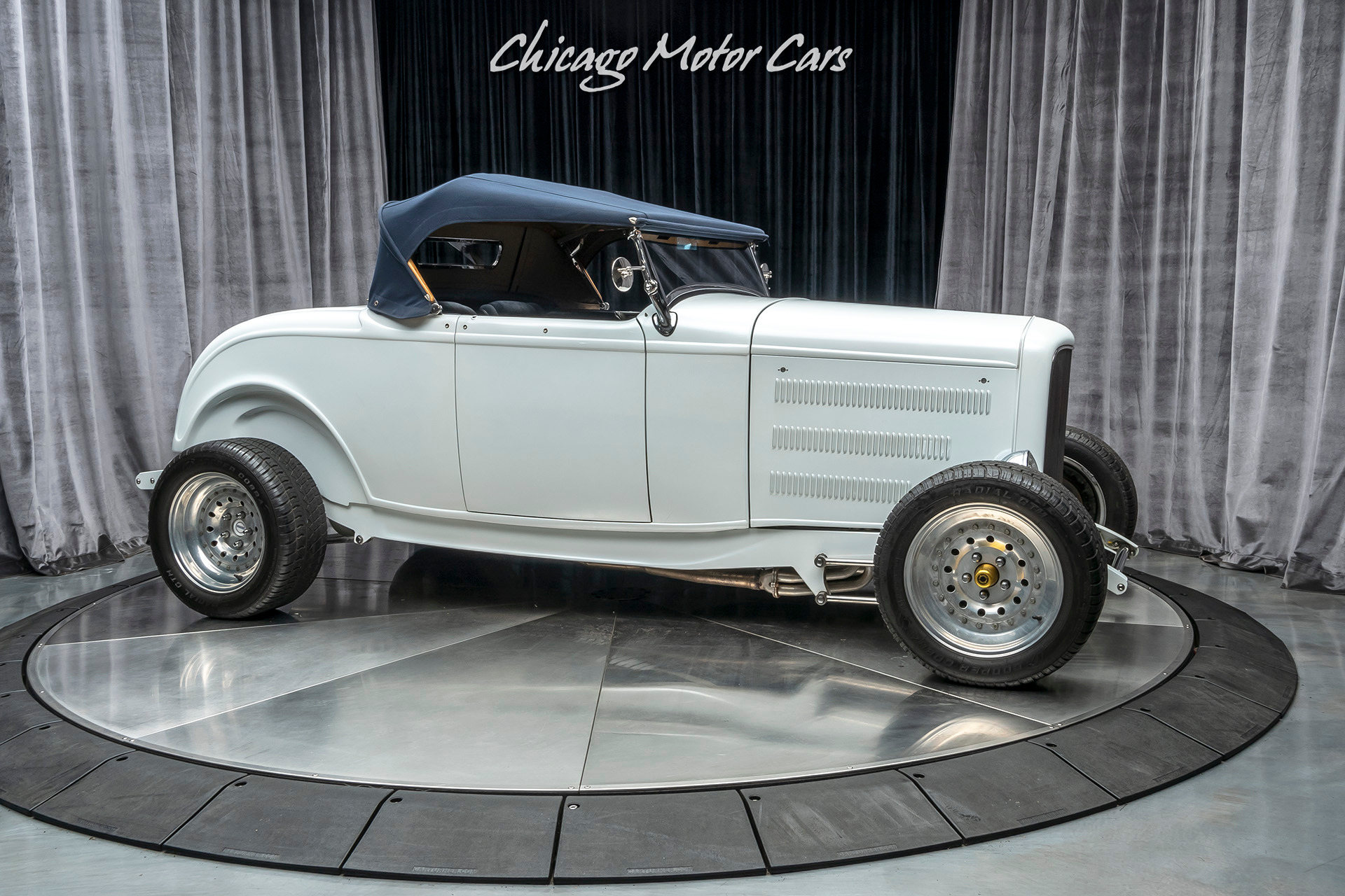 Used-1932-Ford-Custom-Roadster-BUILT-BY-MIDWEST-STREET-CUSTOMS-57-Liter-Chevrolet-350ci-V8-Engine