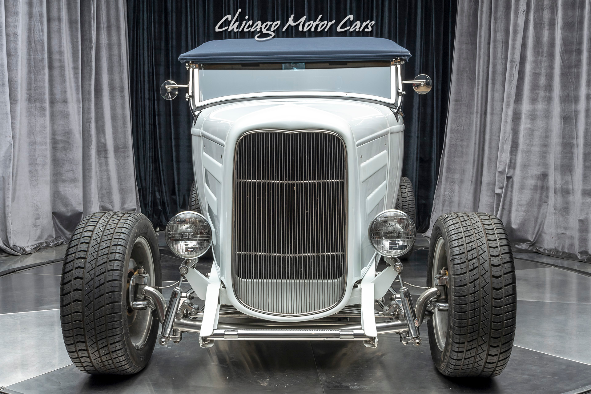 Used-1932-Ford-Custom-Roadster-BUILT-BY-MIDWEST-STREET-CUSTOMS-57-Liter-Chevrolet-350ci-V8-Engine