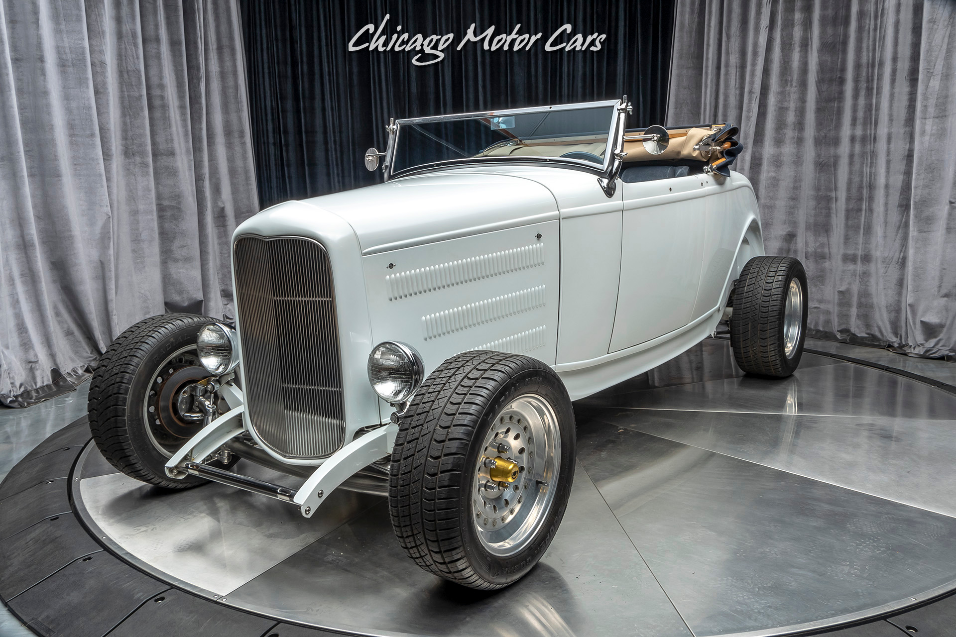 Used-1932-Ford-Custom-Roadster-BUILT-BY-MIDWEST-STREET-CUSTOMS-57-Liter-Chevrolet-350ci-V8-Engine