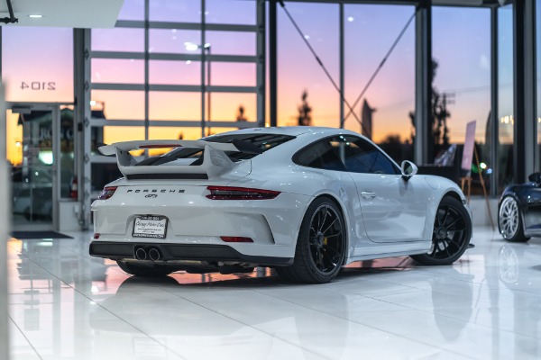 Used 2018 Porsche 911 GT3 Coupe MSRP $174k+ CARBON CERAMIC BRAKES! for sale Sold at Chicago Motor Cars in West Chicago IL 60185 4