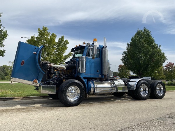 Used-2000-Peterbilt-378-Conventional