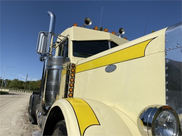 Used 1997 Peterbilt 379EXHD Conventional for sale Sold at Chicago Motor Cars in West Chicago IL 60185 6
