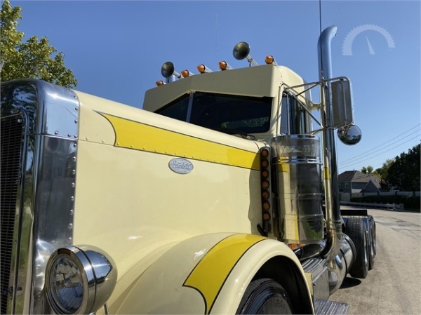 Used-1997-Peterbilt-379EXHD-Conventional