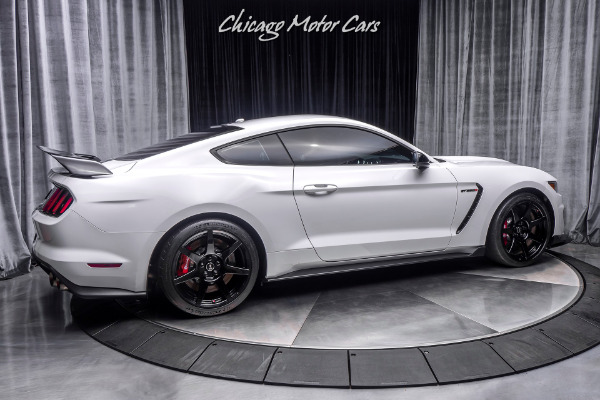Used 2019 Ford Mustang Mustang Shelby GT350R 920A EQUIP GROUP+ ELECTRONICS PKG+ ONLY 600 MILES! for sale Sold at Chicago Motor Cars in West Chicago IL 60185 5