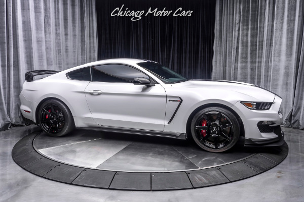 Used 2019 Ford Mustang Mustang Shelby GT350R 920A EQUIP GROUP+ ELECTRONICS PKG+ ONLY 600 MILES! for sale Sold at Chicago Motor Cars in West Chicago IL 60185 6
