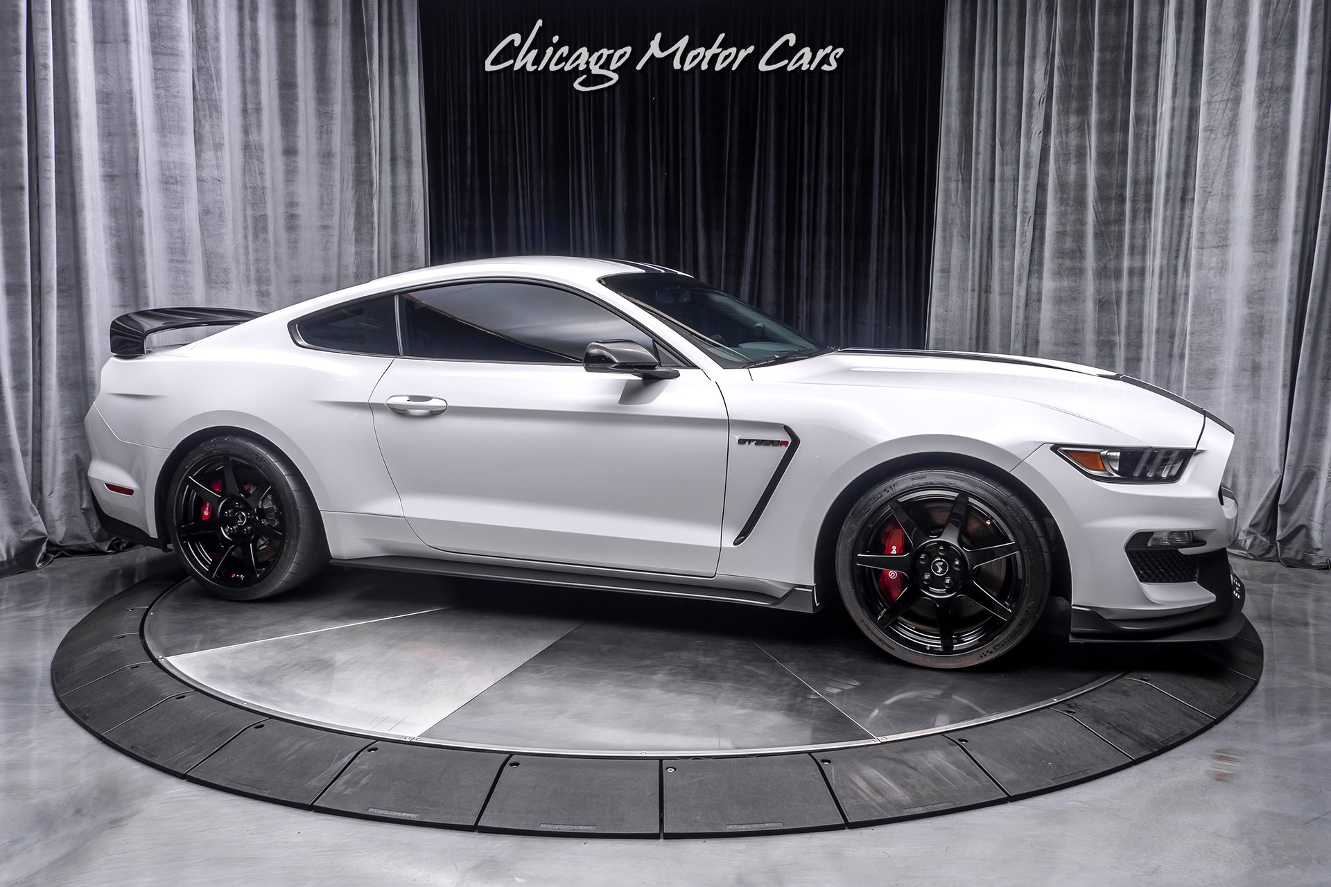 Used-2019-Ford-Mustang-Mustang-Shelby-GT350R-920A-EQUIP-GROUP-ELECTRONICS-PKG-ONLY-600-MILES