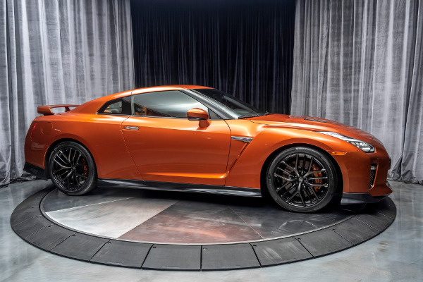 Used 2018 Nissan GT-R Premium Coupe BLAZE METALLIC! for sale Sold at Chicago Motor Cars in West Chicago IL 60185 6