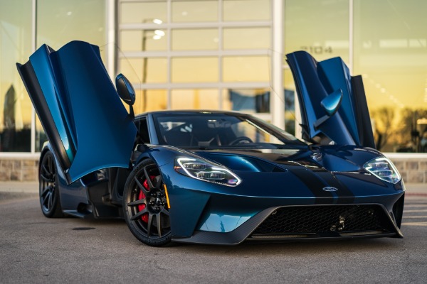 Used-2017-Ford-GT-Ford-GT-Matte-Carbon-Fiber-PKG-Stripes-COLLECTOR-QUALITY