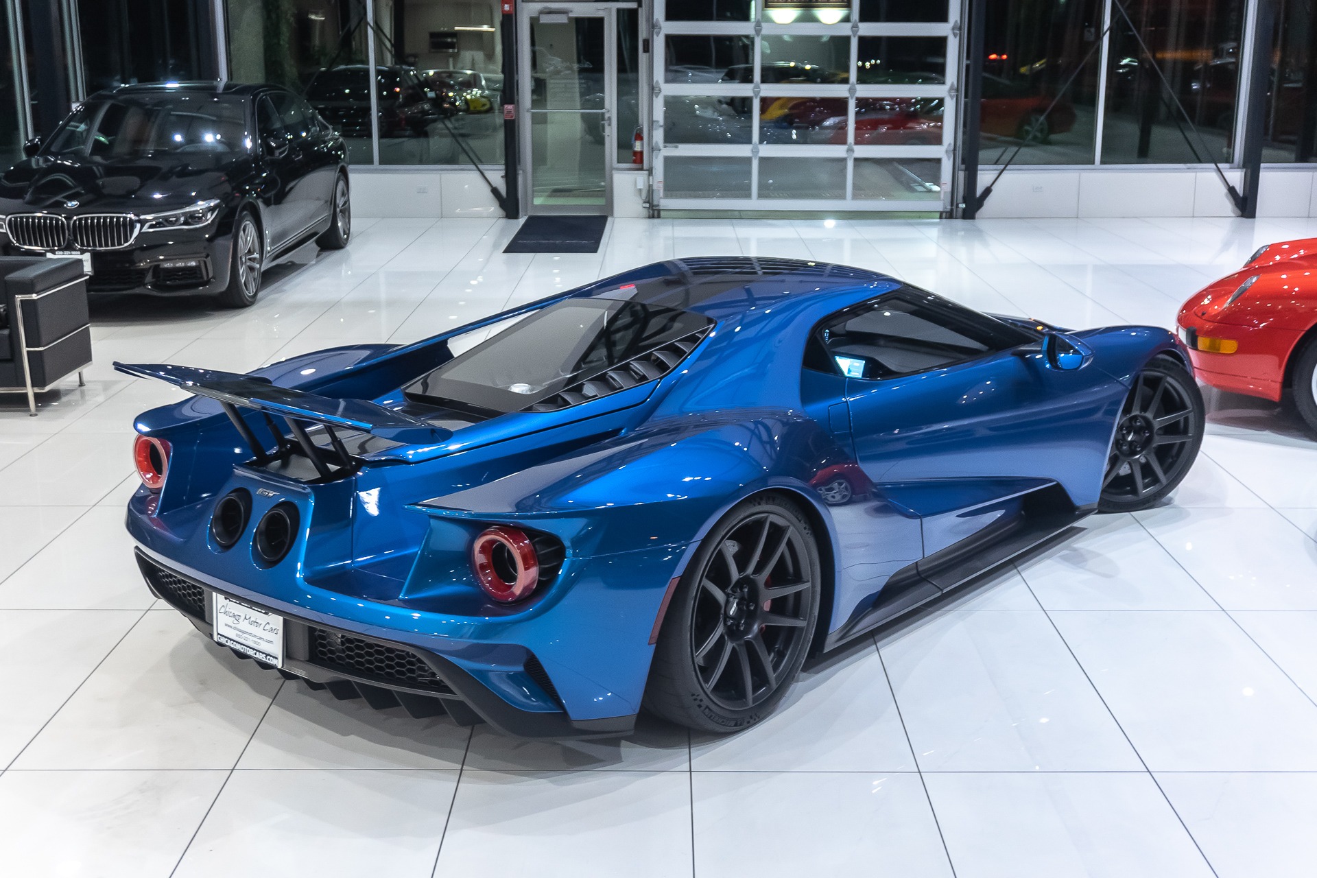 Used-2017-Ford-GT-Ford-GT-Matte-Carbon-Fiber-PKG-Stripes-COLLECTOR-QUALITY