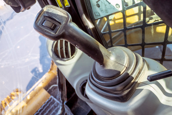 Used-2012-Caterpillar-272C-Skid-Steer-Front-Loader