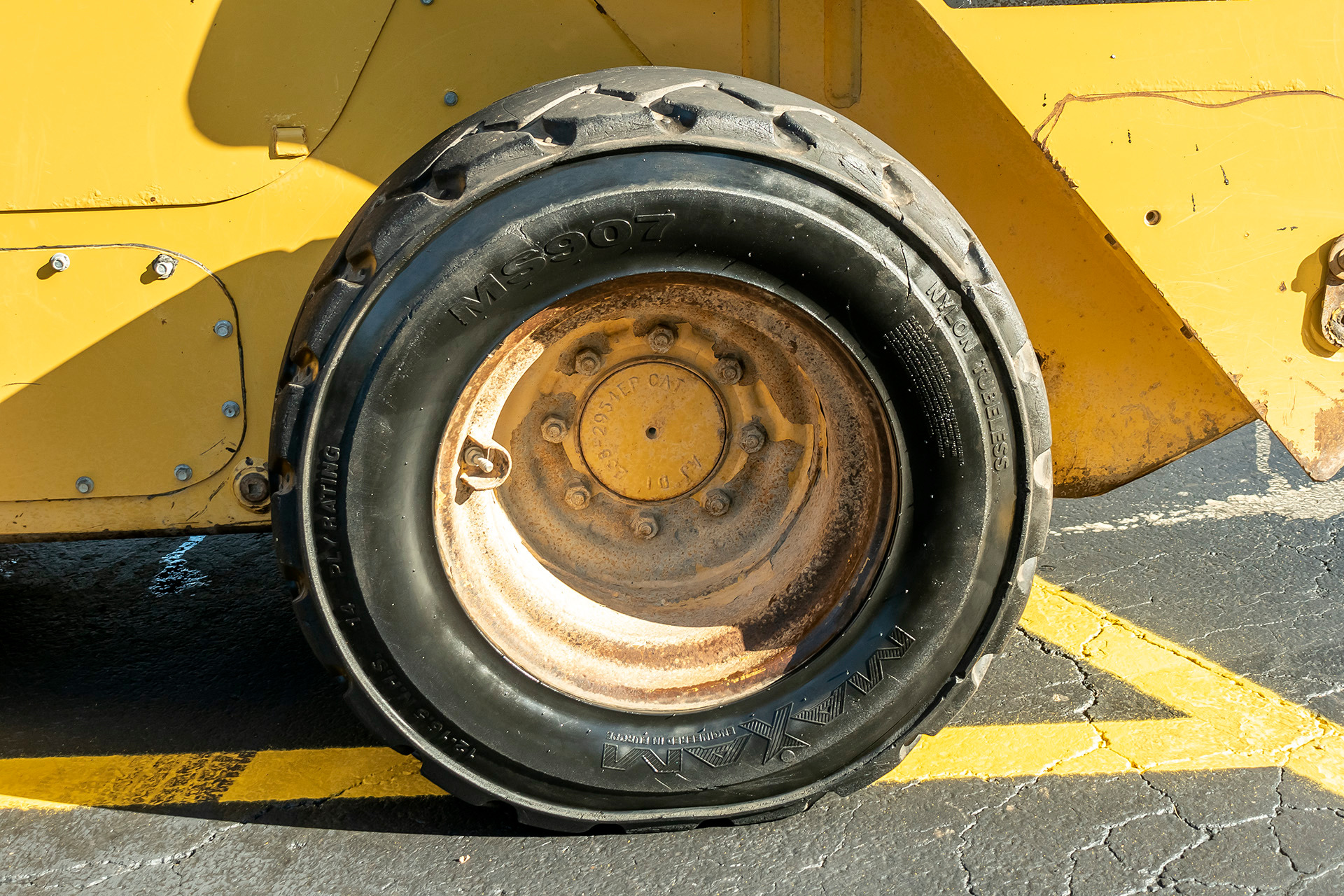 Used-2012-Caterpillar-272C-Skid-Steer-Front-Loader