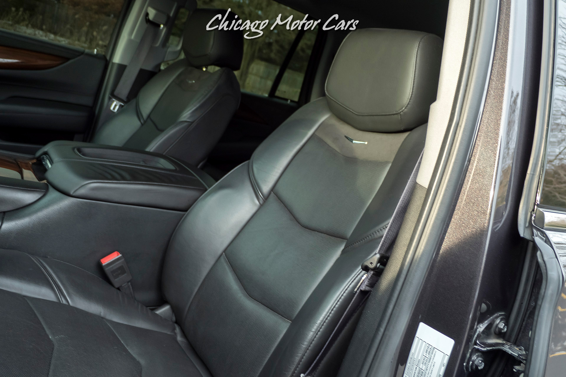 Used-2015-Cadillac-Escalade-Premium-AWD-SUV-22-Inch-Wheels-Perfect-Winter-SUV