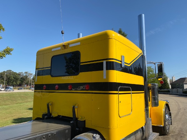 Used-2013-Peterbilt-389-Glider-Kit