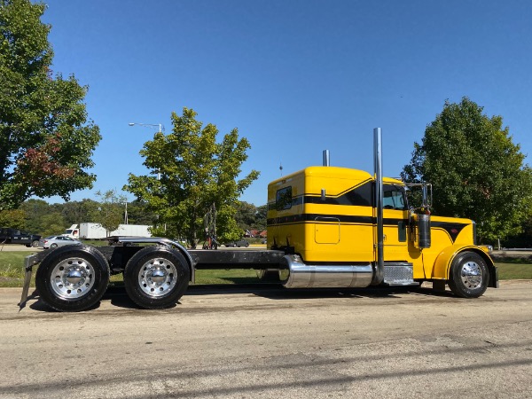 Used 2013 Peterbilt 389 Glider Kit for sale Sold at Chicago Motor Cars in West Chicago IL 60185 4
