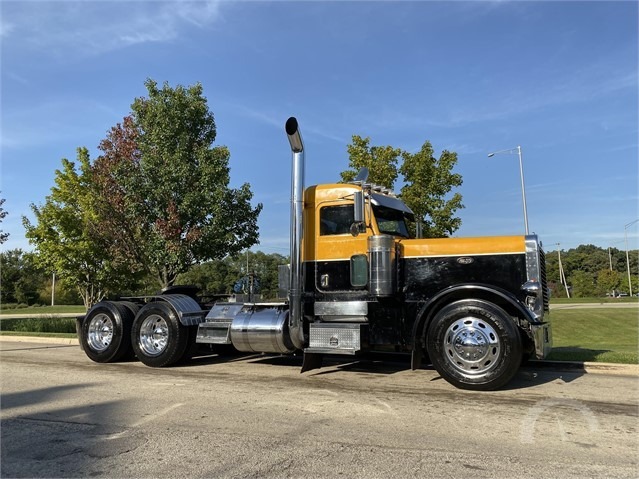 Used-2005-Peterbilt-379EXHD