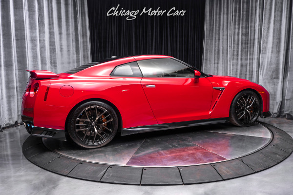 Used 2017 Nissan GT-R Premium Coupe UPGRADES! 600+ HP! ONE OWNER! for sale Sold at Chicago Motor Cars in West Chicago IL 60185 5