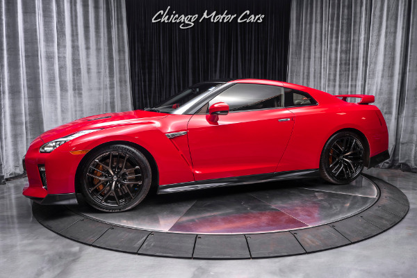 Used 2017 Nissan GT-R Premium Coupe UPGRADES! 600+ HP! ONE OWNER! for sale Sold at Chicago Motor Cars in West Chicago IL 60185 1