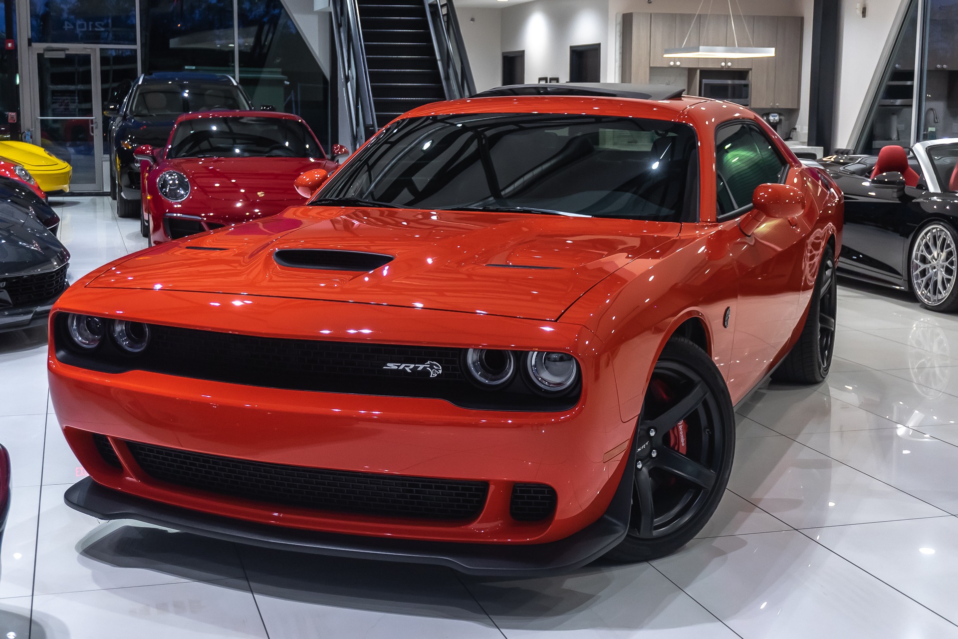 Used-2018-Dodge-Challenger-SRT-Hellcat-Coupe-PRISTINE-CONDITION-ONLY-3900-MILES