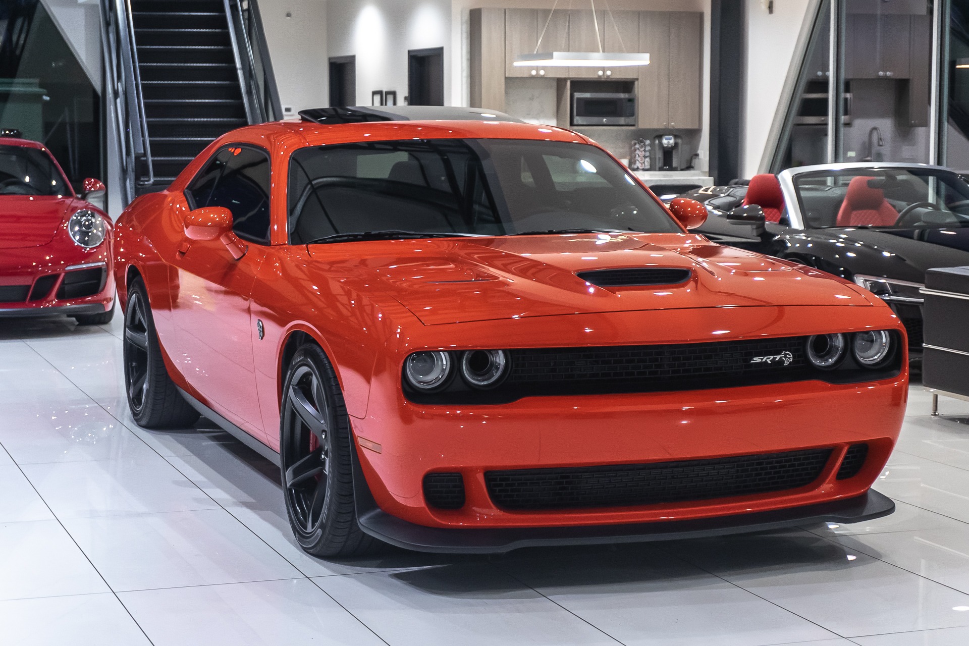 Used-2018-Dodge-Challenger-SRT-Hellcat-Coupe-PRISTINE-CONDITION-ONLY-3900-MILES