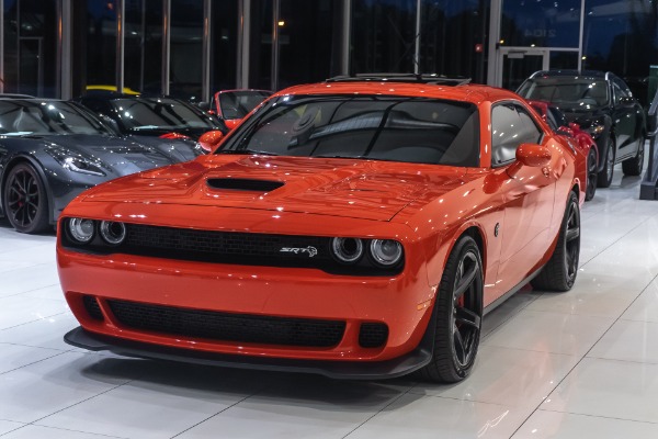 Used-2018-Dodge-Challenger-SRT-Hellcat-Coupe-PRISTINE-CONDITION-ONLY-3900-MILES