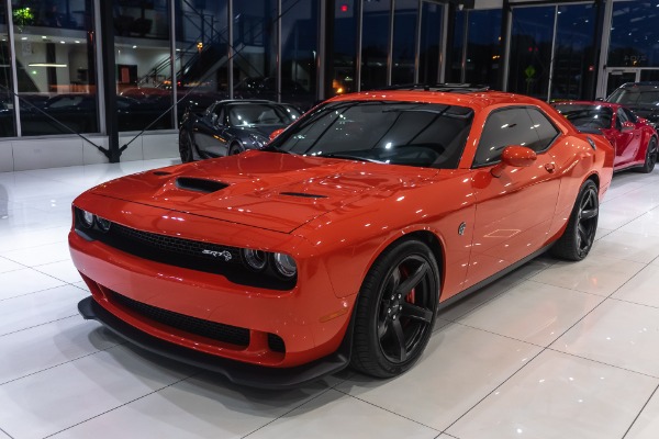 Used-2018-Dodge-Challenger-SRT-Hellcat-Coupe-PRISTINE-CONDITION-ONLY-3900-MILES