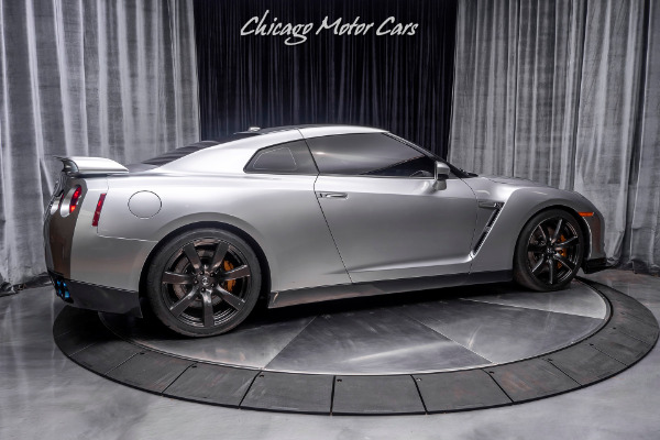 Used 2010 Nissan GT-R Premium Coupe UPGRADES! VERY WELL MAINTAINED! for sale Sold at Chicago Motor Cars in West Chicago IL 60185 5