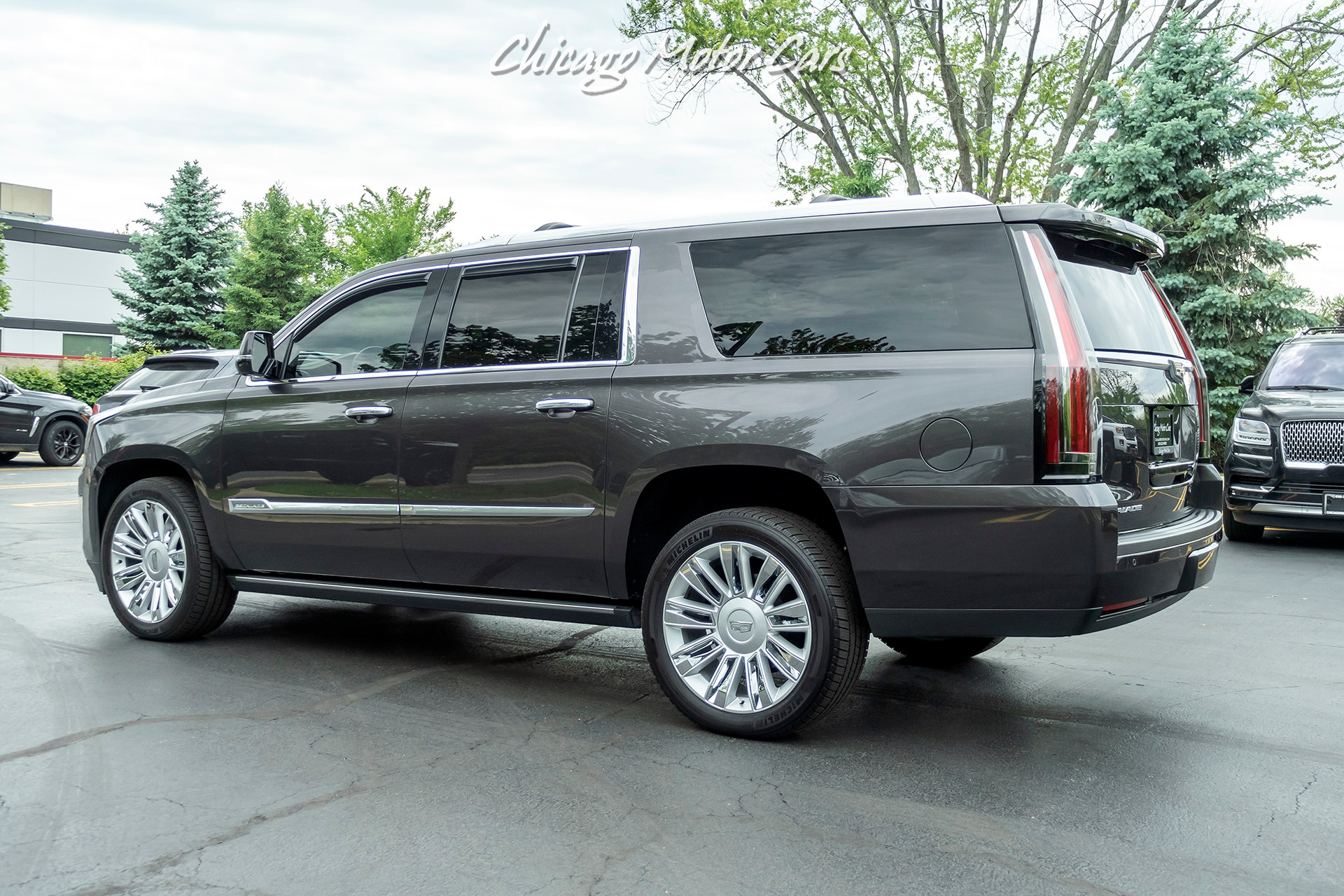 Used-2016-Cadillac-Escalade-ESV-Platinum