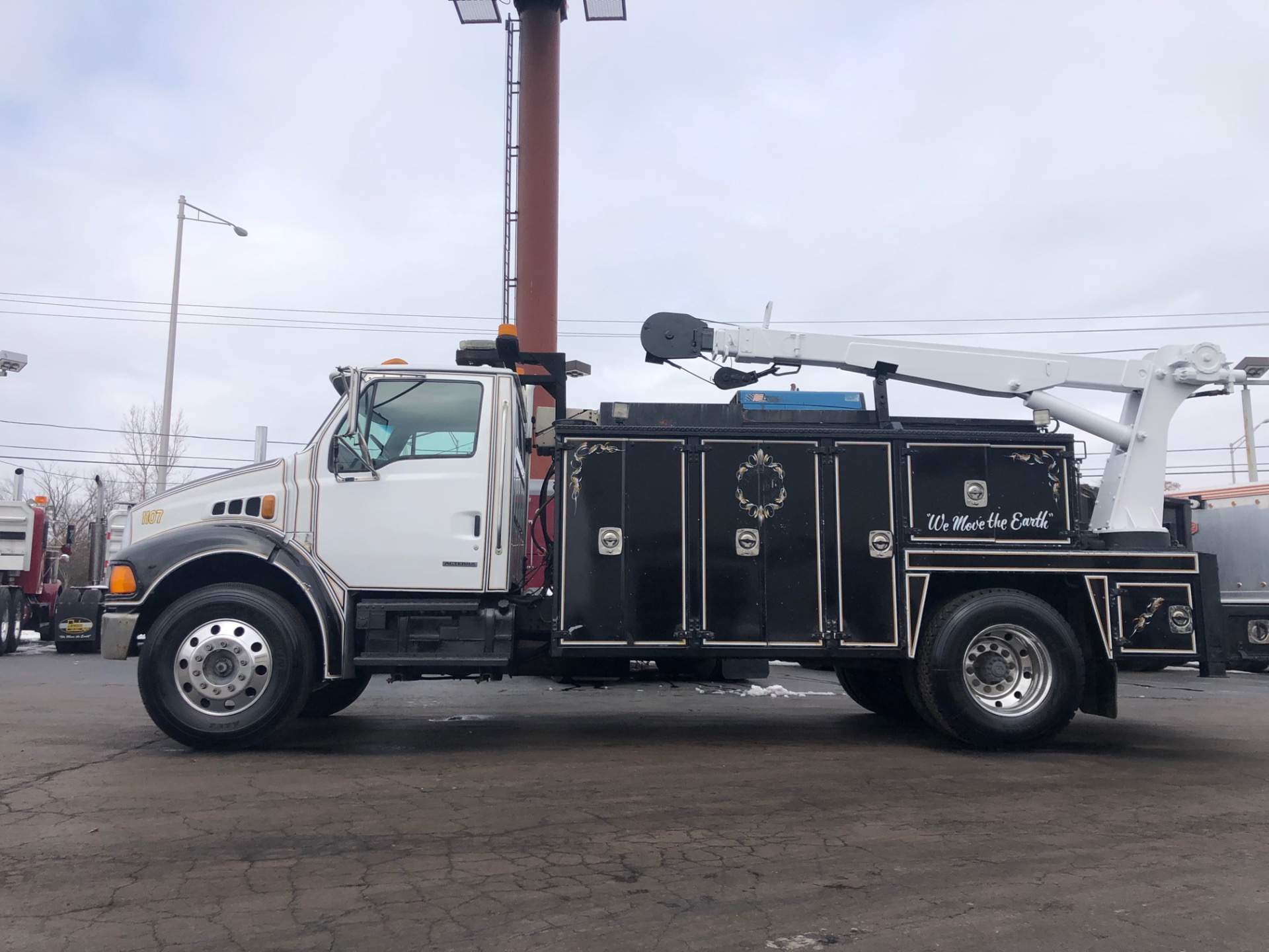 Used-2001-Sterling-M6500-Service-Truck