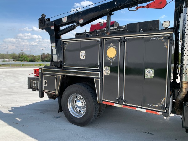 Used-2005-Peterbilt-335-Service-Truck---Tulsa-Crane---Air-Compressor---GeneratorWelder