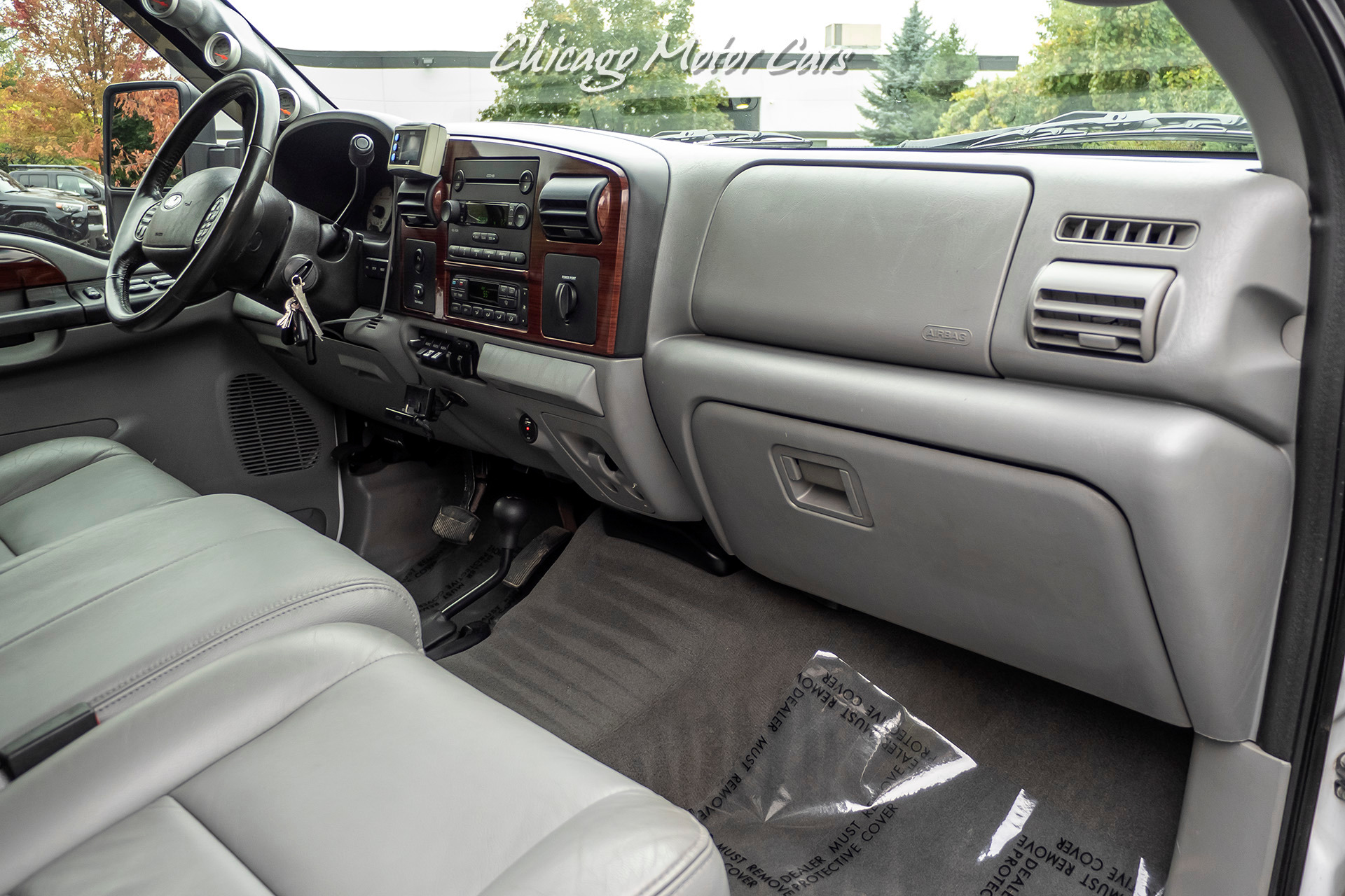 Used-2006-Ford-F-250-Super-Duty-Lariat-4x4