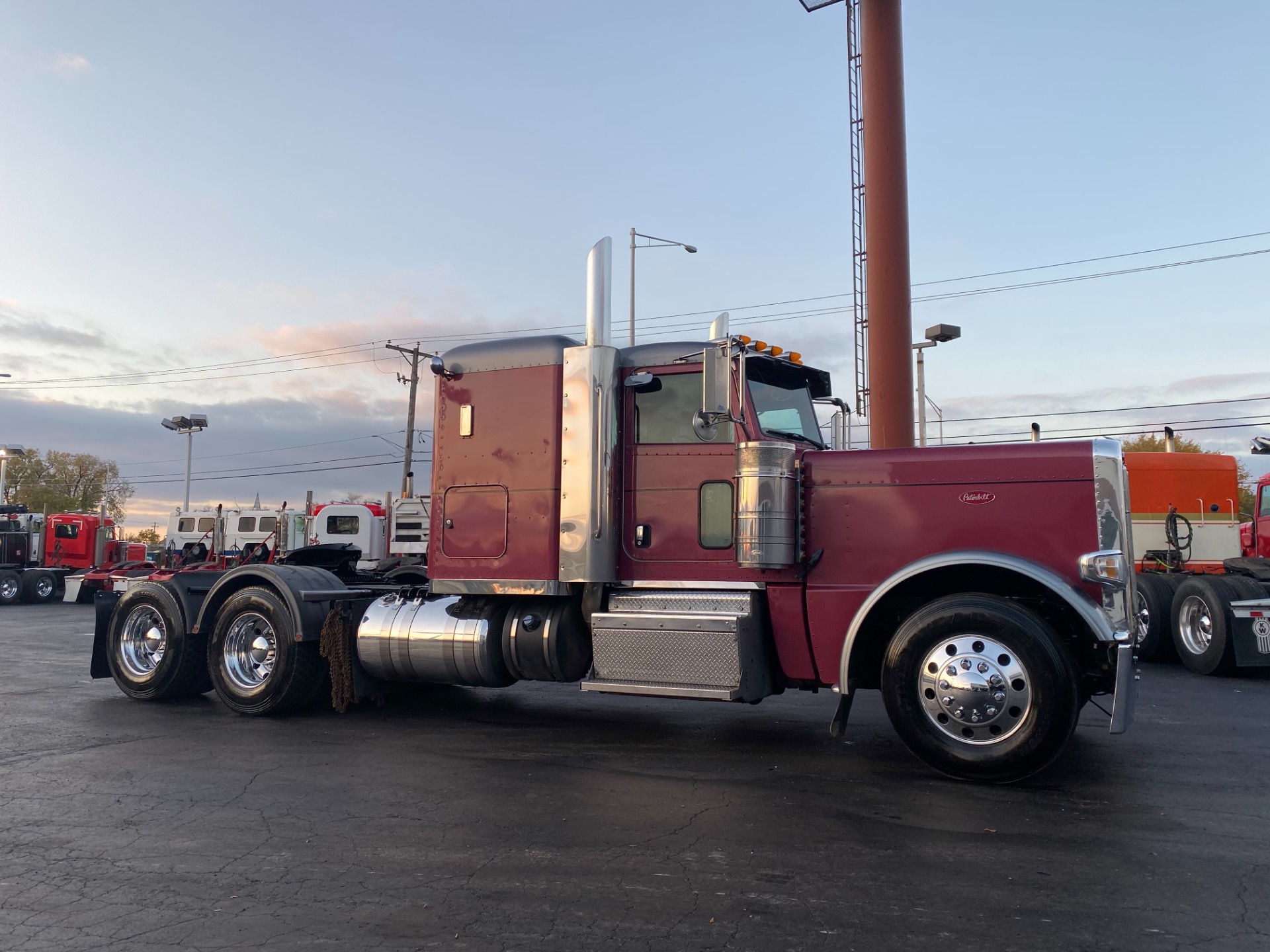 Used 2012 Peterbilt 389 Sleeper Truck Tractor for sale Sold at Chicago Motor Cars in West Chicago IL 60185 1