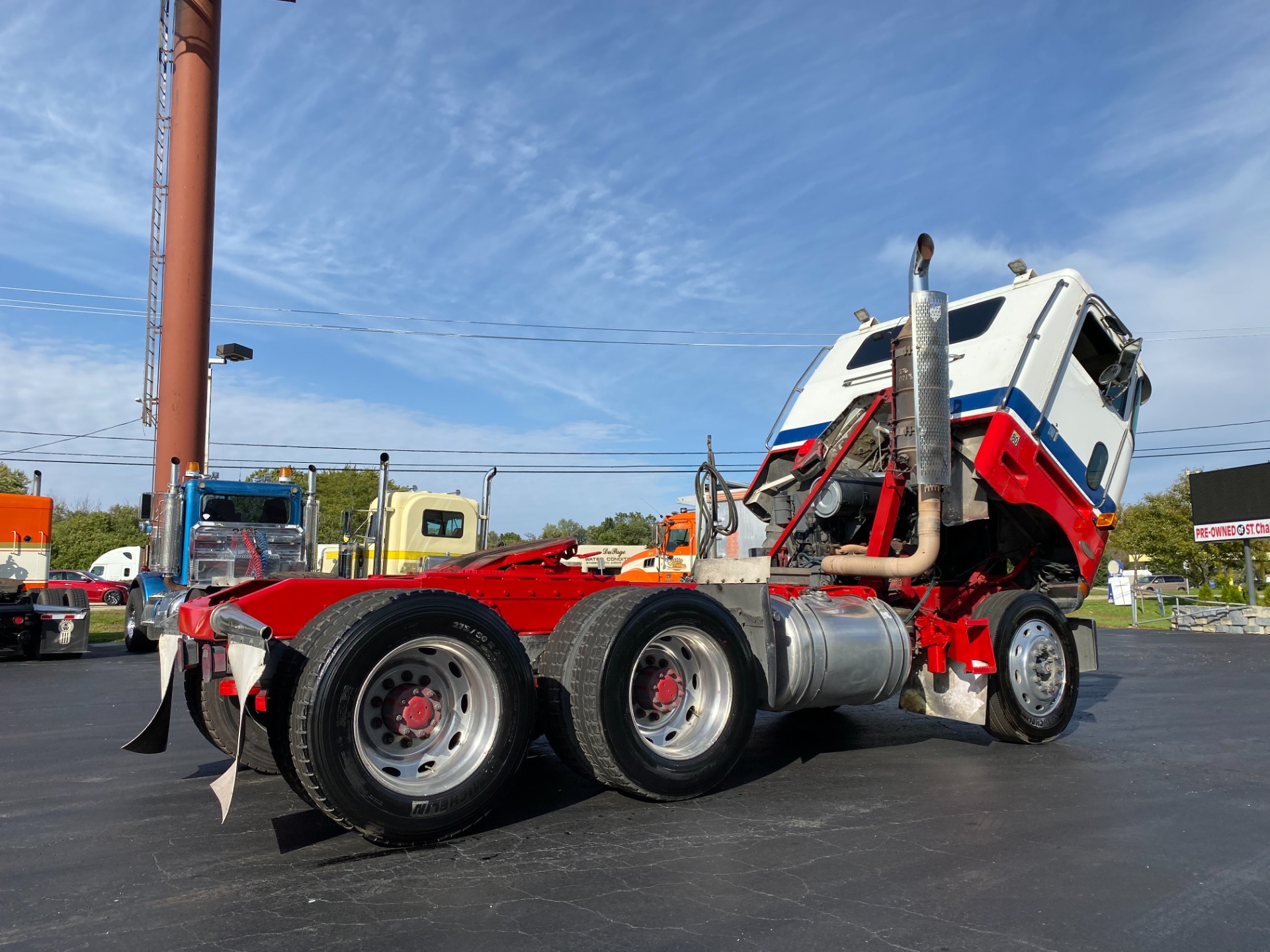 Used-1998-Peterbilt-362-Cab-Over