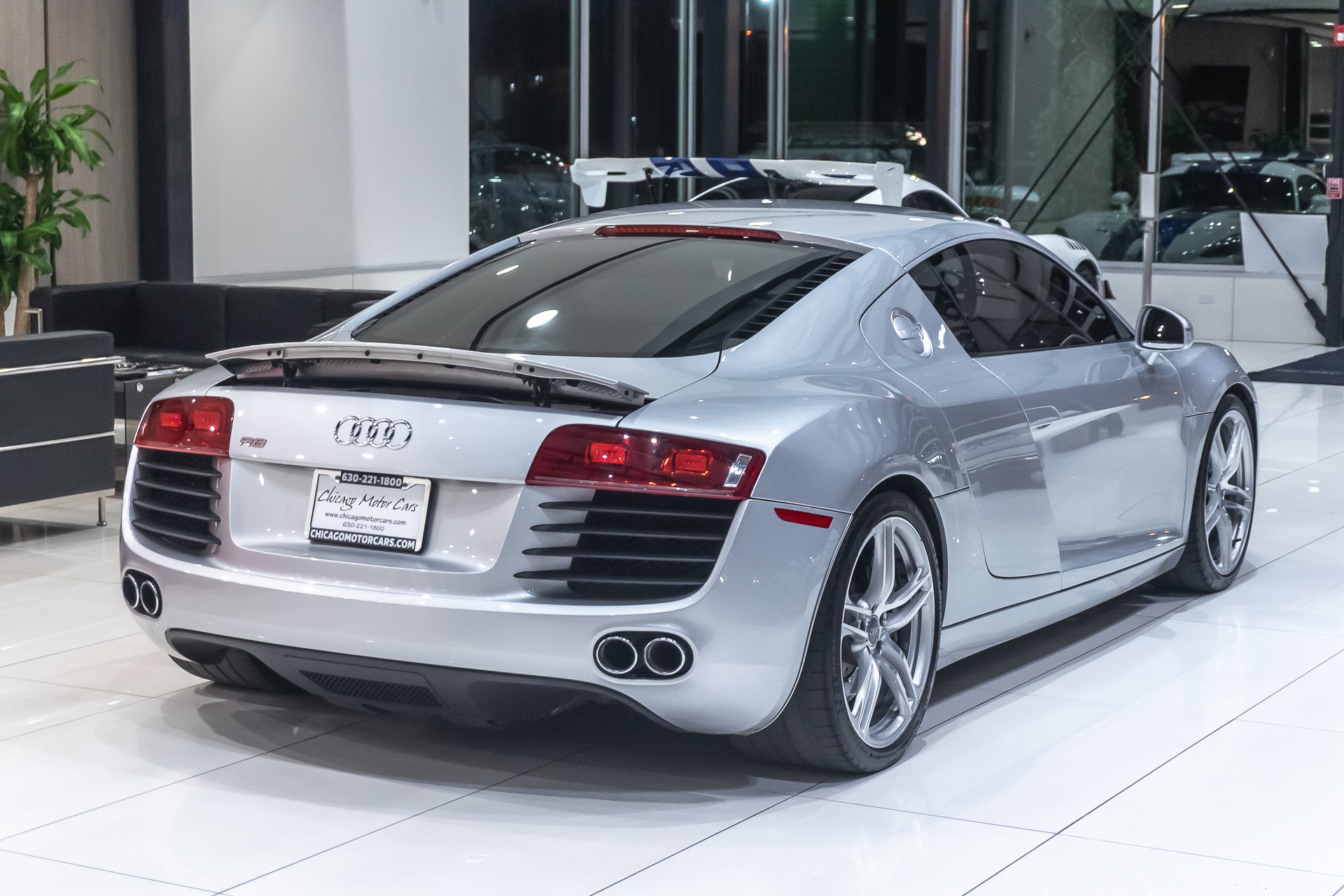 Used-2009-Audi-R8-42-V8-quattro-Coupe-MSRP-126K-6-SPEED-MANUAL